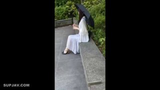 爸爸的小女儿在这个禁忌视频中从Dadcums那里得到了惊喜